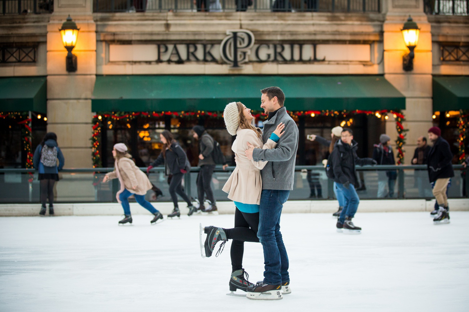 Winter_Ice_Skating_Engagement_Session_Chicago-14.jpg