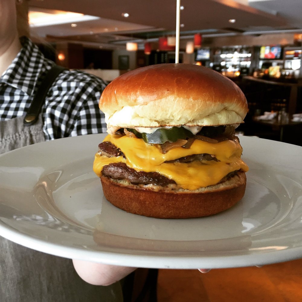 Classic Cheeseburger.jpg